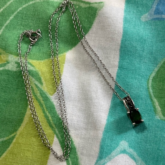 Chuck Clemency Emerald Sterling Silver 925 Pendant and Chain Necklace - Picture 7 of 7